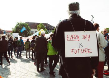 Biz Kime Oy Vereceğiz?